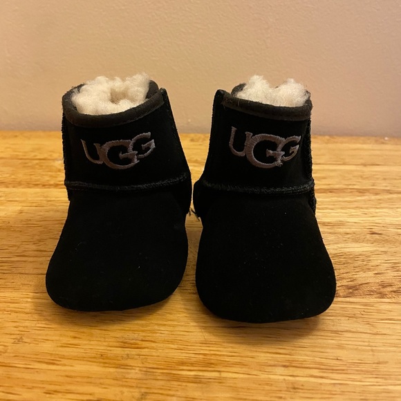 baby ugg boots black